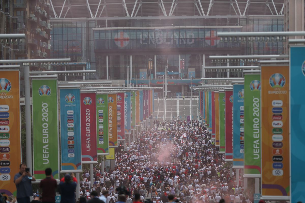 Italia - Anglia. Haos la finala Euro 2020! Lupte între stewarzi și suporteri