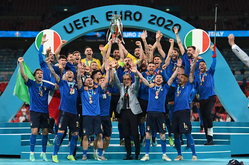 EURO 2020. Italia a învins-o pe Anglia, 1-1 după prelungiri, 3-2 la lovituri de departajare și e noua campioană europeană!