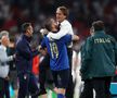 EURO 2020. Italia a învins-o pe Anglia, 1-1 după prelungiri, 3-2 la lovituri de departajare și e noua campioană europeană! La final, Roberto Mancini, selecționerul Squadra Azzurra, nu și-a putut stăpâni lacrimile.