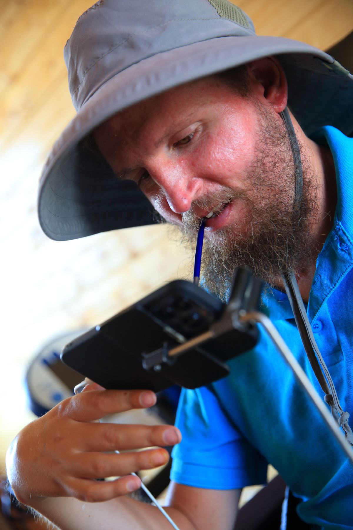 INIMA SPORTULUI: Prietenul lui Hristos, de lângă Strada Prieteniei » La 11 ani de la accidentul care l-a imobilizat, Mihai Neșu e șef de șantier la centrul pe care-l construiește lângă Oradea. Mai are nevoie de 1,8 milioane de euro + Cum îl poți ajuta