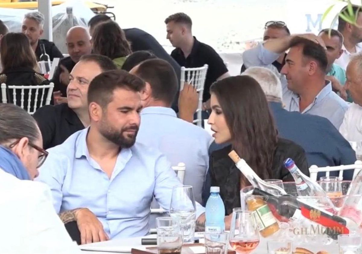 Adrian Mutu, prezent la cea mai stranie petrecere din Mamaia: pe șantier, în cort, cu băutura în roabă și excavator