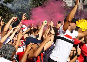 O femeie de 23 de ani a fost ucisă în bătăia dintre suporterii lui Palmeiras și Flamengo, de la Sao Paulo!