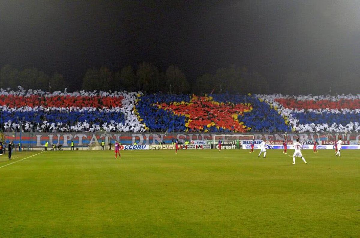 Imagini senzaționale de la ultimul FCSB - Dinamo jucat în Ghencea » Scenografii de senzație și ipostaze unice cu Halep, Mihai Stoica și arbitrul Alexandru Tudor