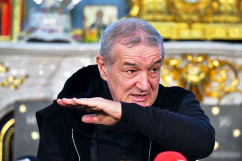 Gigi Becali a intervenit în direct și a comentat vestea că FCSB va juca pe arena Ghencea. Finanțatorul vicecampioanei îi amenință cu procese pe ultrașii din Peluza Sud.