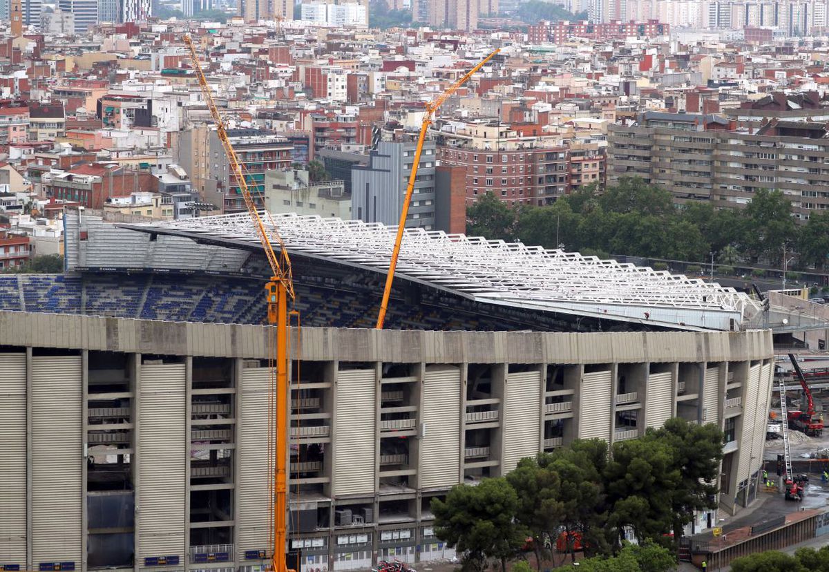 Excavatoarele, în acțiune pe Camp Nou » Imagini impresionante de la demolarea celebrului stadion! Unde va juca Barcelona