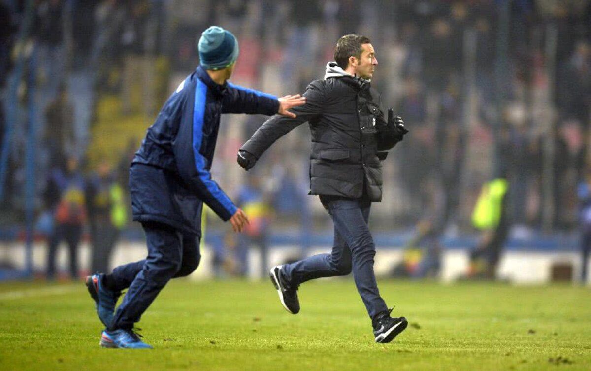 Imagini senzaționale de la ultimul FCSB - Dinamo jucat în Ghencea » Scenografii de senzație și ipostaze unice cu Halep, Mihai Stoica și arbitrul Alexandru Tudor