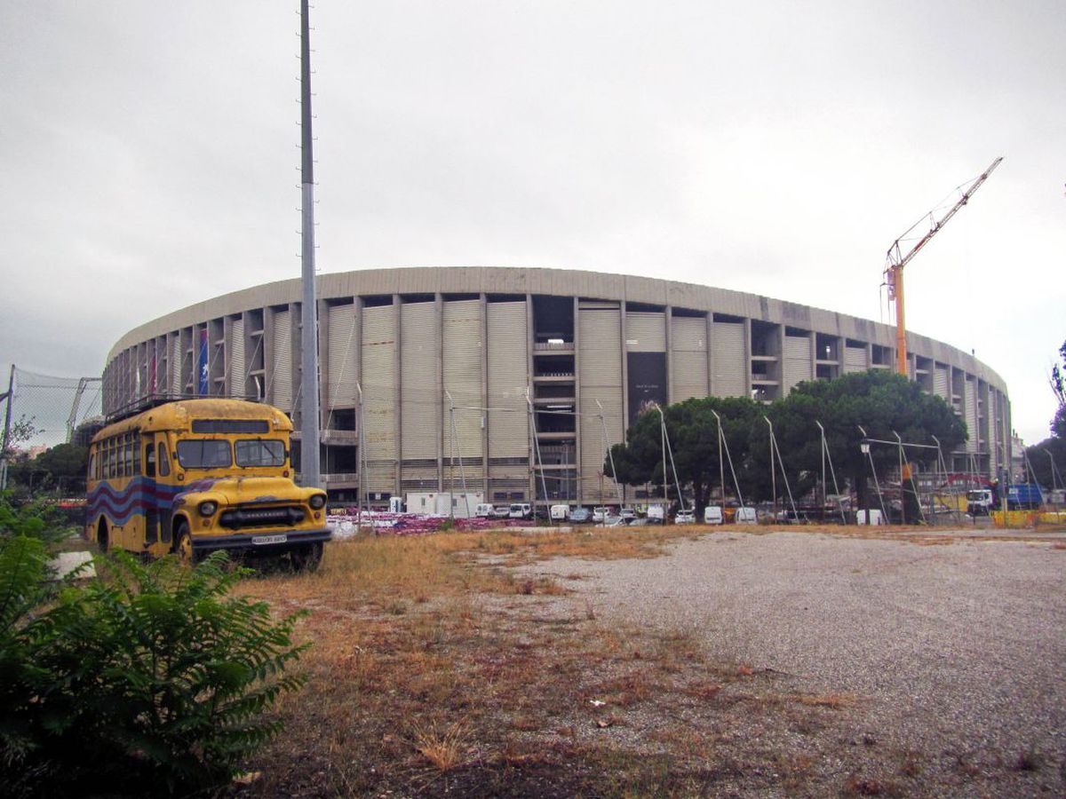 Excavatoarele, în acțiune pe Camp Nou » Imagini impresionante de la demolarea celebrului stadion! Unde va juca Barcelona