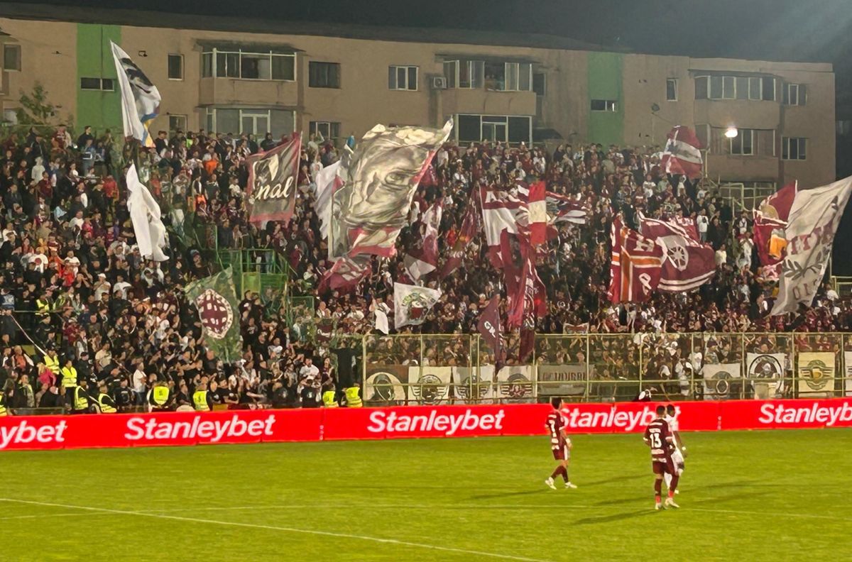 „Demisia, demisia!” » Fanii Rapidului l-au luat în colimator, după doar 53 de minute