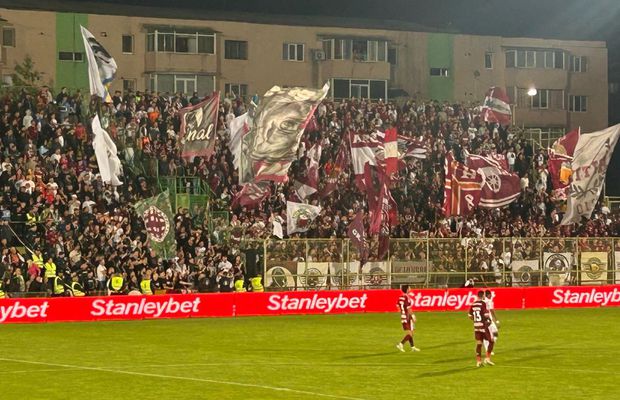 „Demisia, demisia!” » Fanii Rapidului l-au luat în colimator, după doar 53 de minute