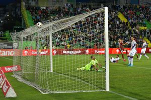 FC Argeș - Rapid » Debut perfect pentru Gâlcă, două goluri în 35 de minute