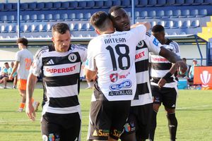 Superliga s-a întors cu Metaloglobus - U Cluj » Primul gol al sezonului vine după fază încurcată