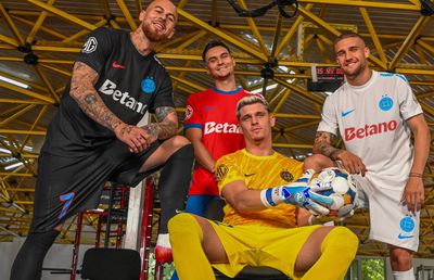 FCSB și-a prezentat noile echipamente! Târnovanu, Alibec, Bîrligea și Șut, „modelele” campioanei