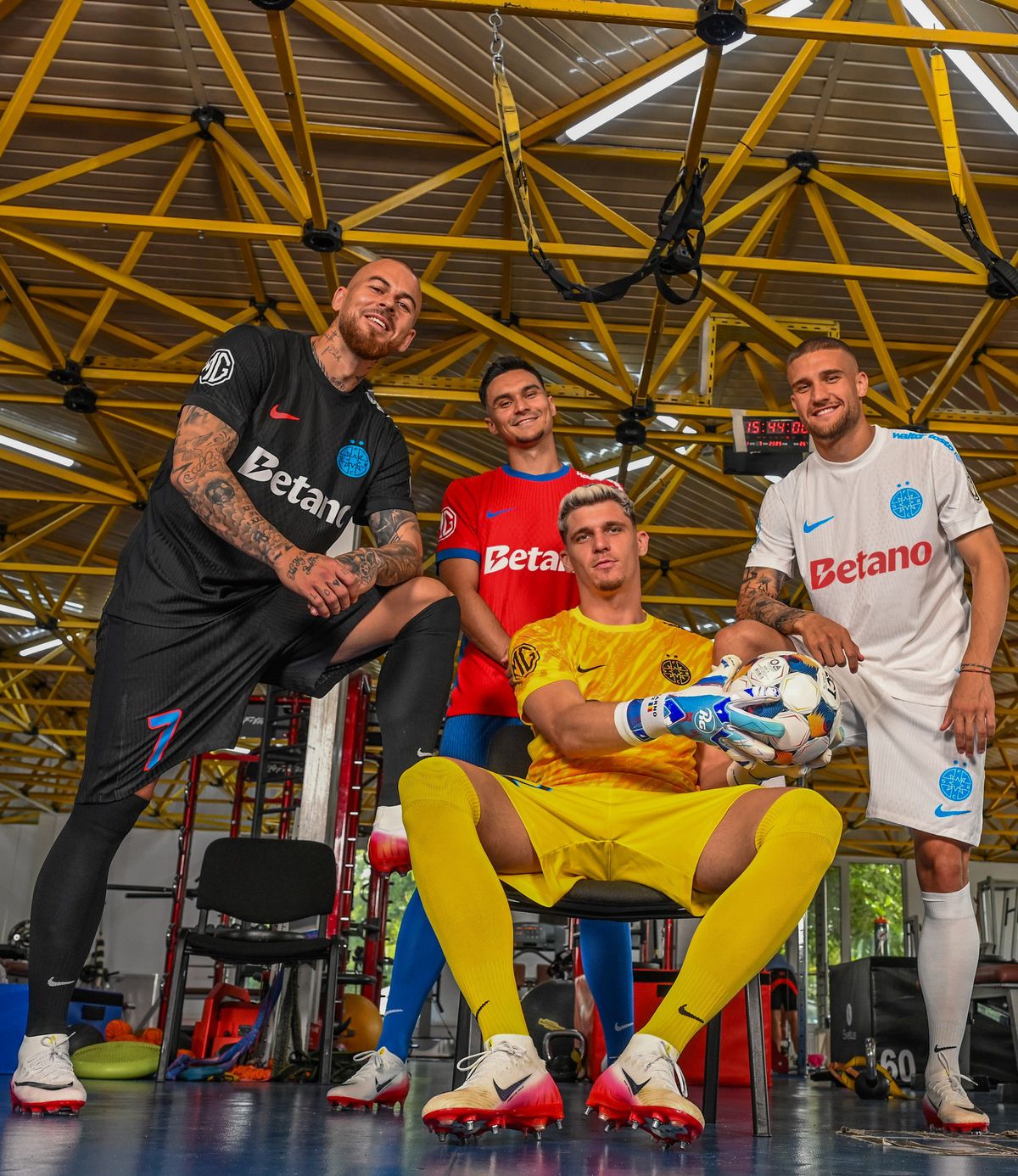 Cum arată noile echipamente ale campioanei FCSB