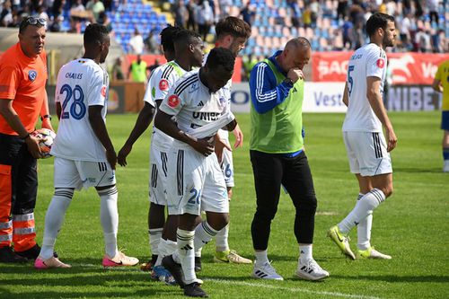 Hervin Ongenda (centru), © FOTO: Tudi/SPORT PICTURES