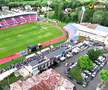 Cum arată gazonul stadionului „Eugen Popescu” din Târgoviște. FOTO: YouTube @Miros de Cer