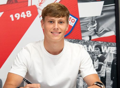 OFICIAL. Alexandru Tabuncic, prezentat la Dinamo / foto: Facebook