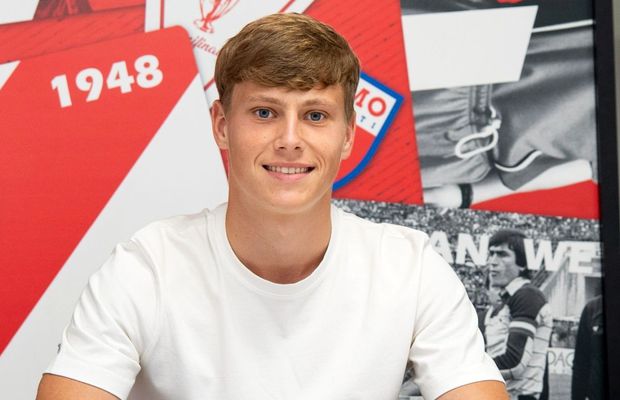 Transferul #12 la Dinamo » A semnat contractul pe 5 ani