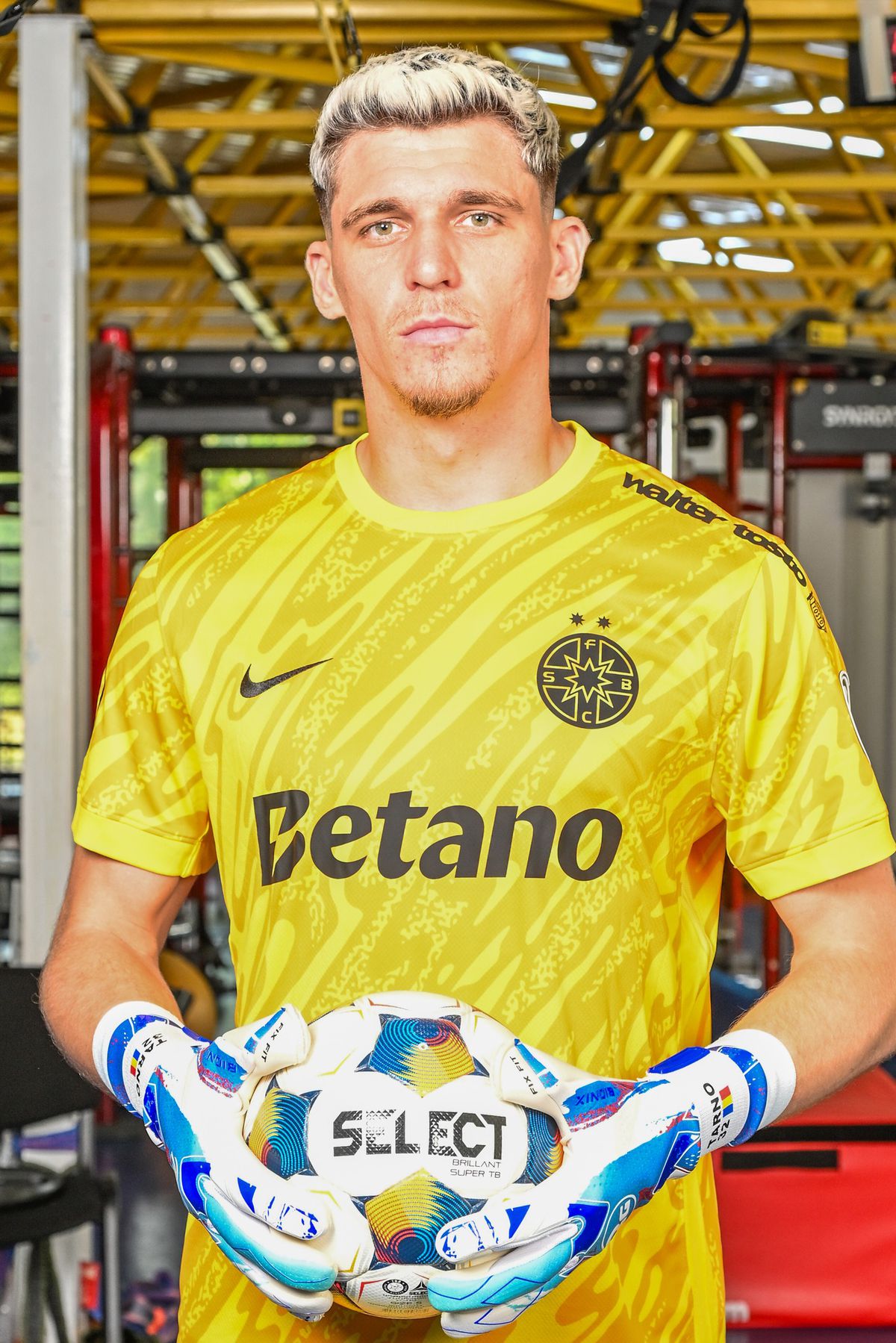 Cum arată noile echipamente ale campioanei FCSB