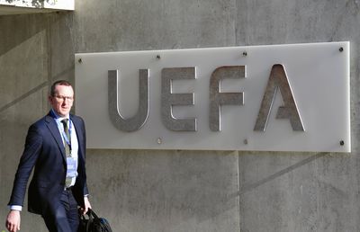 Bombă de la UEFA » Clubul din Premier League, INTERZIS în Europa League!