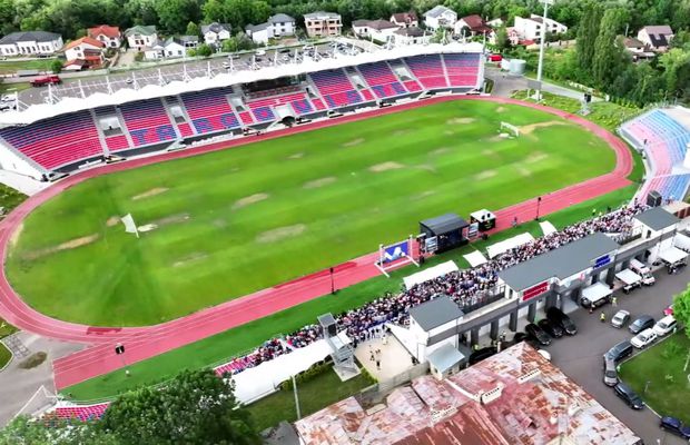 Dezastru pe stadionul din România reabilitat cu 20 de milioane de euro! Incredibil cum arată gazonul