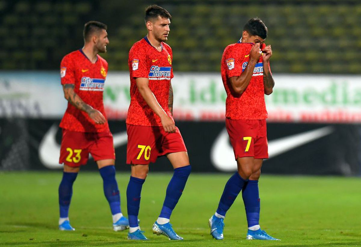 FCSB - FC VOLUNTARI 1-3 // VIDEO+FOTO Rezervele lui Gigi s-au făcut de râs! Roș-albaștrii au pierdut fără drept de apel la Pitești