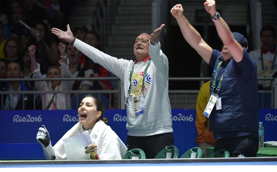 4 ani de la singurul aur al României la Rio 2016 » Dan Podeanu, antrenorul ehipei feminine de spadă: ”Pentru fete a fost ceva fantastic!”