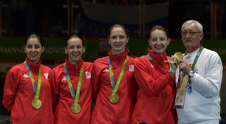 4 ani de la singurul aur al României la Rio 2016 » Dan Podeanu, antrenorul ehipei feminine de spadă: ”Pentru fete a fost ceva fantastic!”