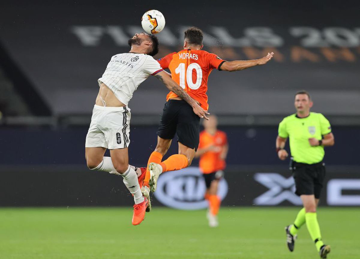 EUROPA LEAGUE. Shakhtar - Basel 4-1 și Wolves - Sevilla 0-1 » Dueluri tari în semifinalele competiției!