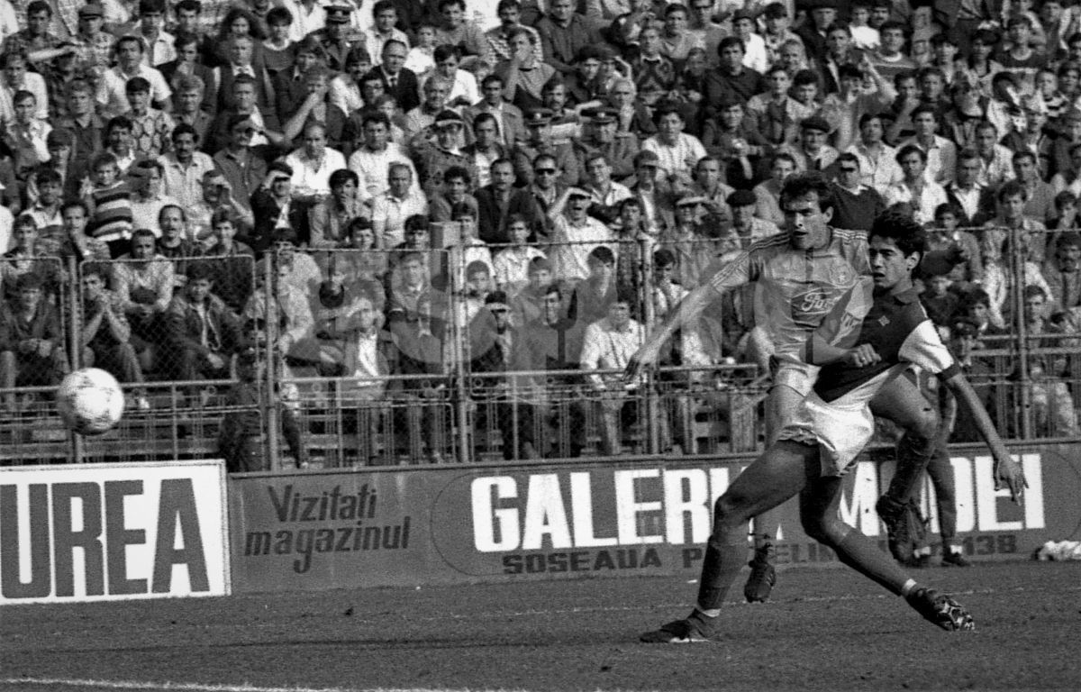 Povestea ultimului derby Rapid - Steaua din comunism: „S-au bătut parte-n parte cu Miliția. S-a jucat până a câștigat cine trebuia!”