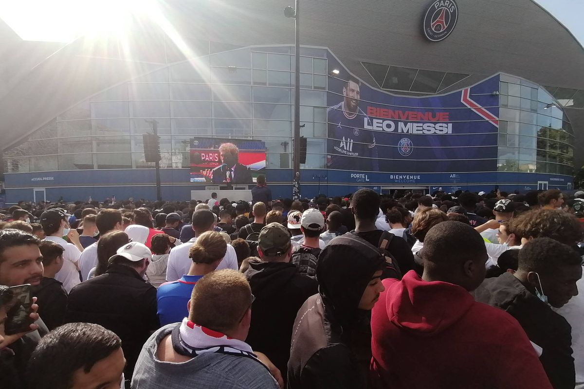 Bine ați venit în viitor! Leo Messi, recompensat cu criptomonede după ce a semnat cu PSG