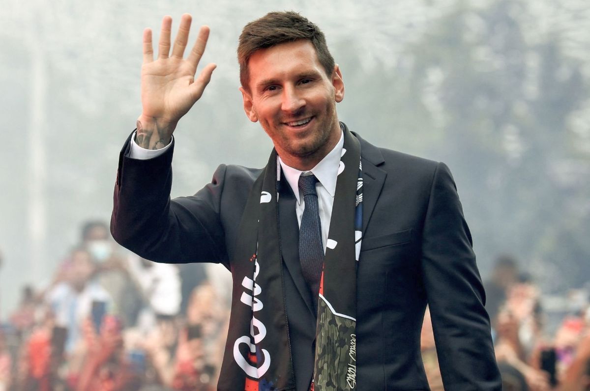 Imagini tari după prezentarea lui Messi! Ce îl aștepta pe argentinian în afara stadionului