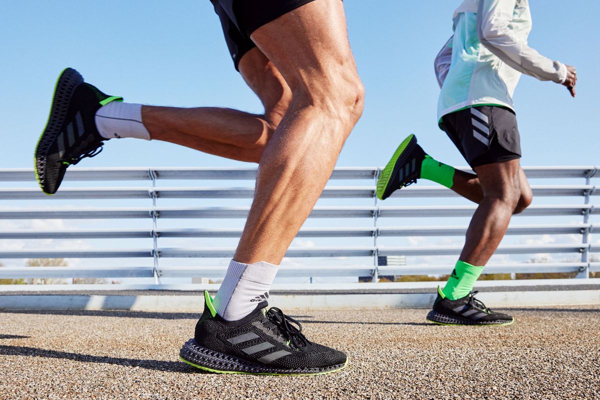 Atingi următorul nivel de performanță cu cea mai nouă tehnologie cu imprimare 3D - adidas 4DFWD
