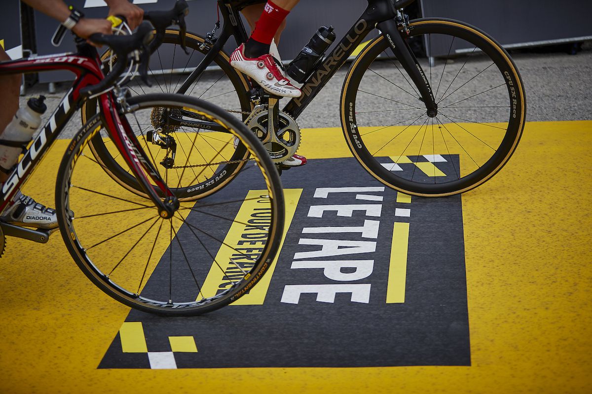 Pe 28 august, Tour de France vine la București odată cu prima ediție L’Étape. Trei trasee, o experiență unică și un eveniment ca un festival