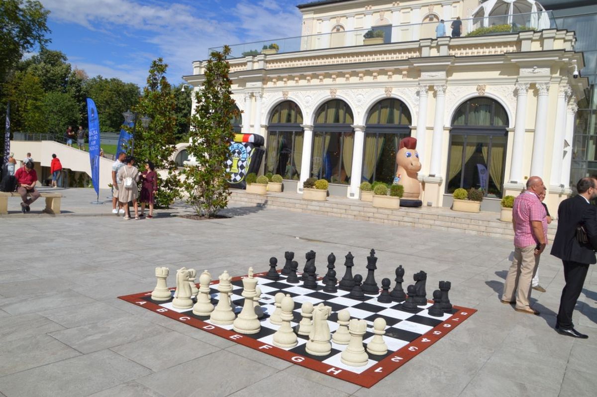 A început turneul de șah Arad Grand prix Classic 2023 » Cine sunt marii favoriți + Marele premiu pus în joc