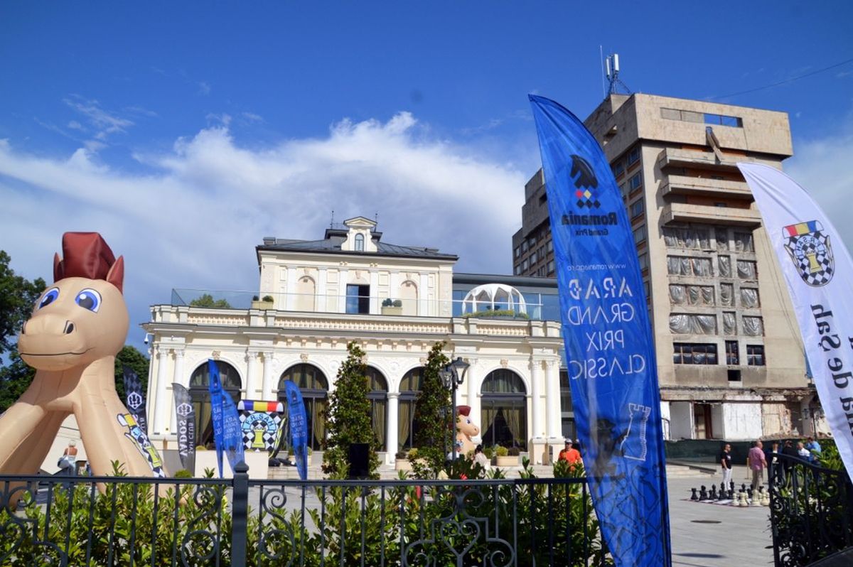 A început turneul de șah Arad Grand prix Classic 2023 » Cine sunt marii favoriți + Marele premiu pus în joc