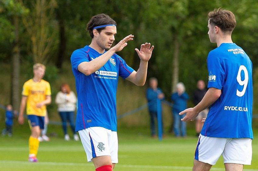 Ianis Hagi, 25 ani, a reușit o „triplă” pentru echipa secundă a celor de la Rangers în amicalul cu Derby County, terminat cu scorul de 5-3 în favoarea scoțienilor. Foto: Instagram @bleedrangers_