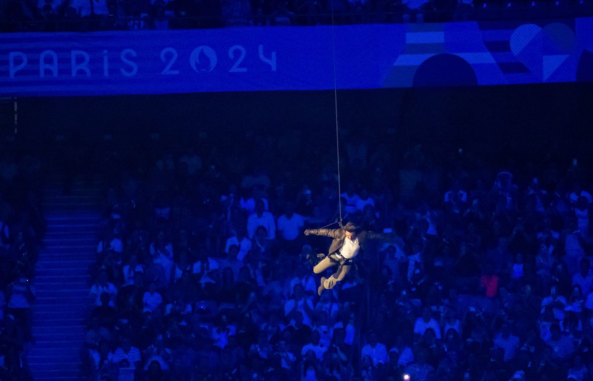 Tom Cruise- ceremonia de închidere a Jocurile Olimpice