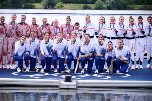 Echipajul feminin de 8 plus 1 al României, medaliat cu aur la Paris 2024 Foto: Raed Krishan