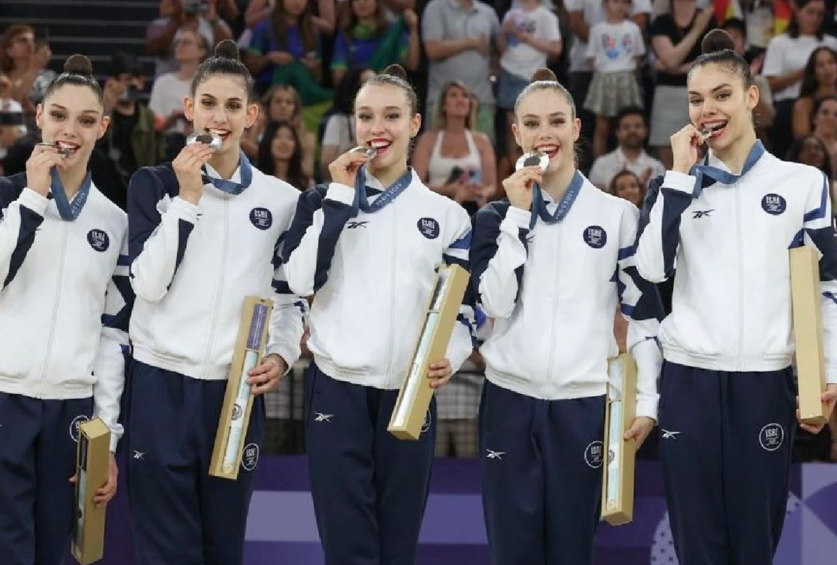 Adar Friedmann - sportiva cu origini românești care a luat argint cu echipa de gimnastică ritmică a Israelului