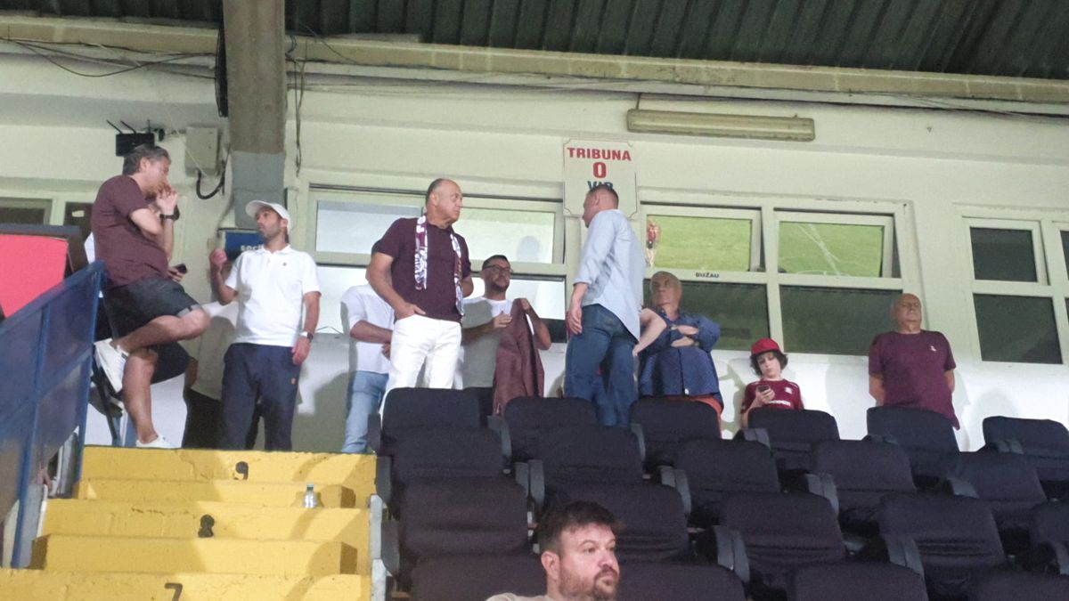 Imaginile ratate de televiziuni! Cum au fost surprinși Dan Șucu și Viorel Moldovan, imediat după Buzău - Rapid