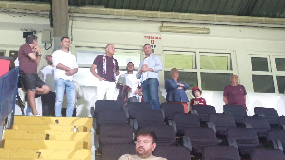 Imaginile ratate de televiziuni! Cum au fost surprinși Dan Șucu și Viorel Moldovan, imediat după Buzău - Rapid