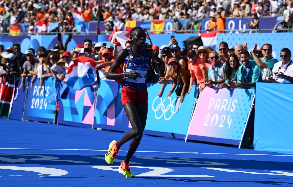Delvine Meringor, sportiva născută în Kenya care reprezintă România, a terminat pe locul 7 maratonul de la Jocurile Olimpice: „Am avut lacrimi în ochi”!