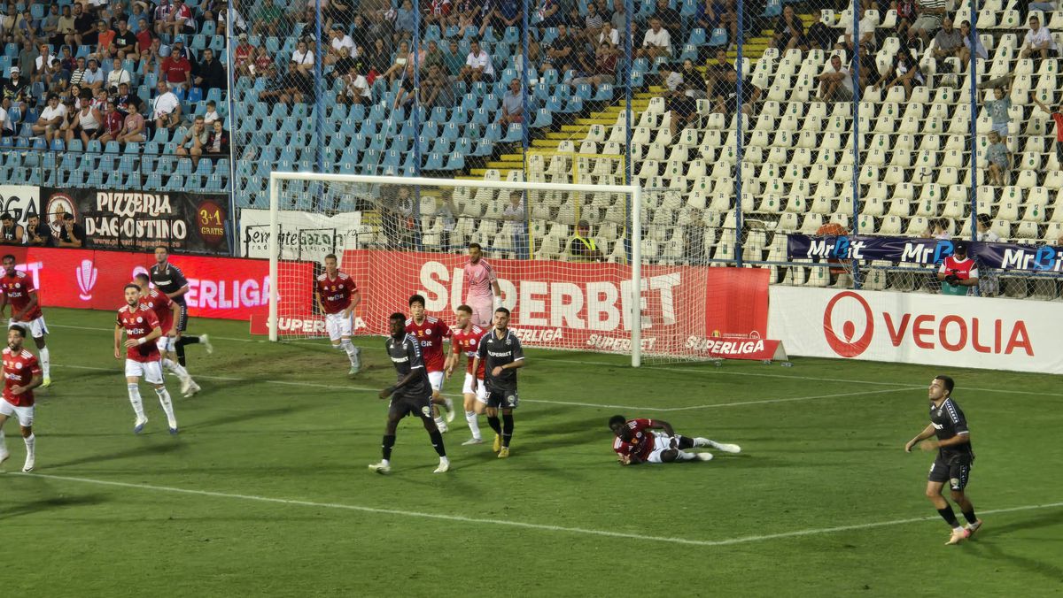 Panduru, uimit de fotbalistul Rapidului: „De mult n-am mai văzut așa ceva”