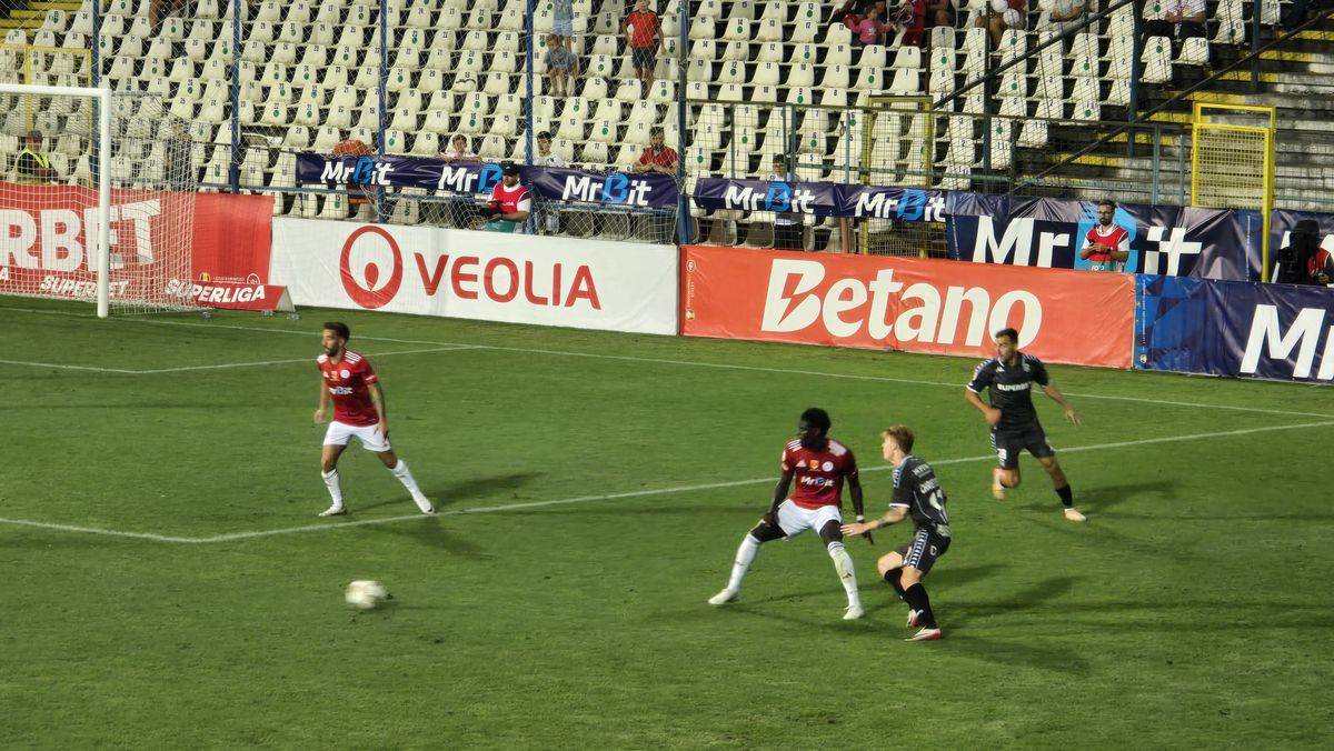 Panduru, uimit de fotbalistul Rapidului: „De mult n-am mai văzut așa ceva”