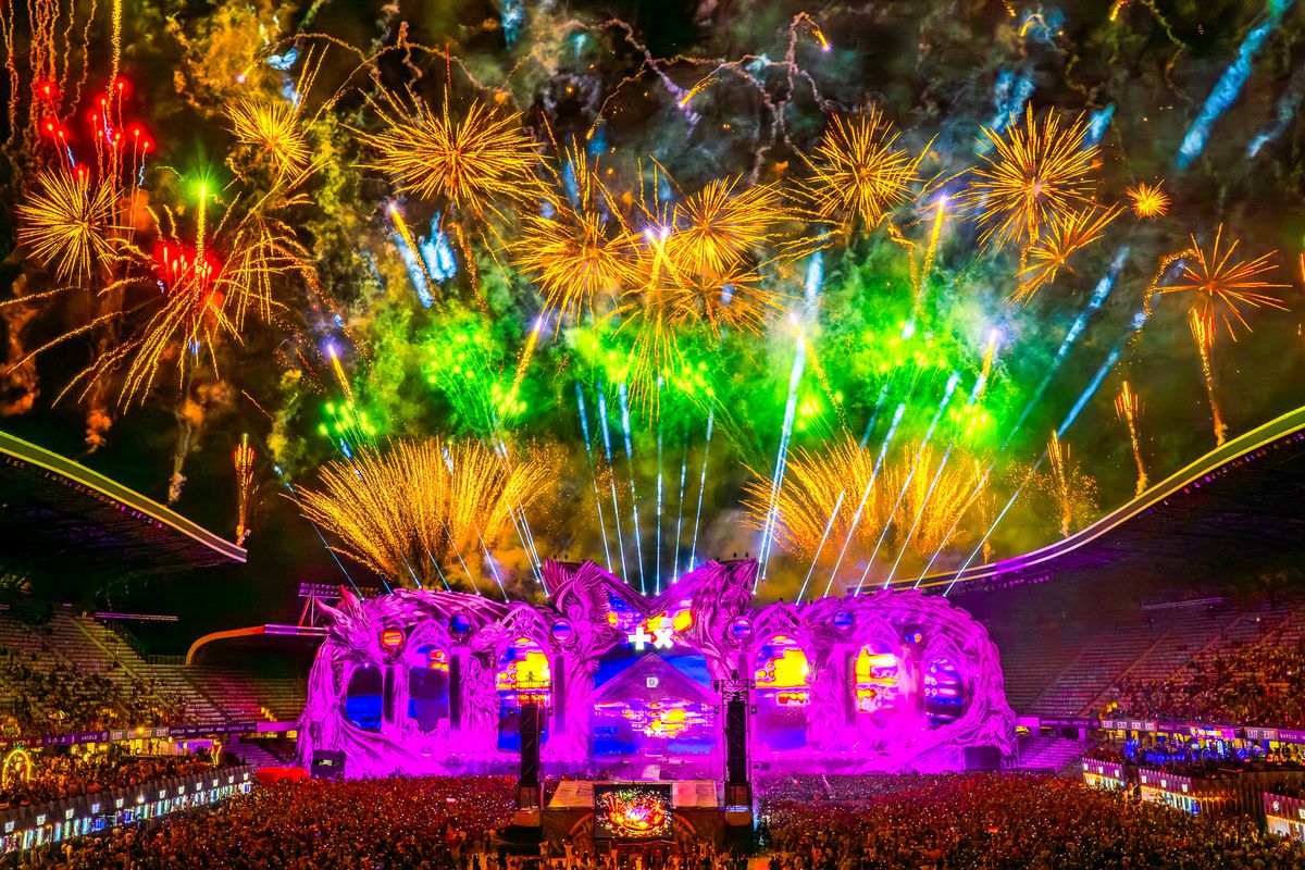 500.000 de fani au participat la ediția Untold din acest an » Cele mai tari imagini de la festivalul de pe stadionul Cluj Arena