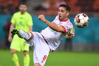 Cu cine a semnat fostul dinamovist Gorka Larrucea