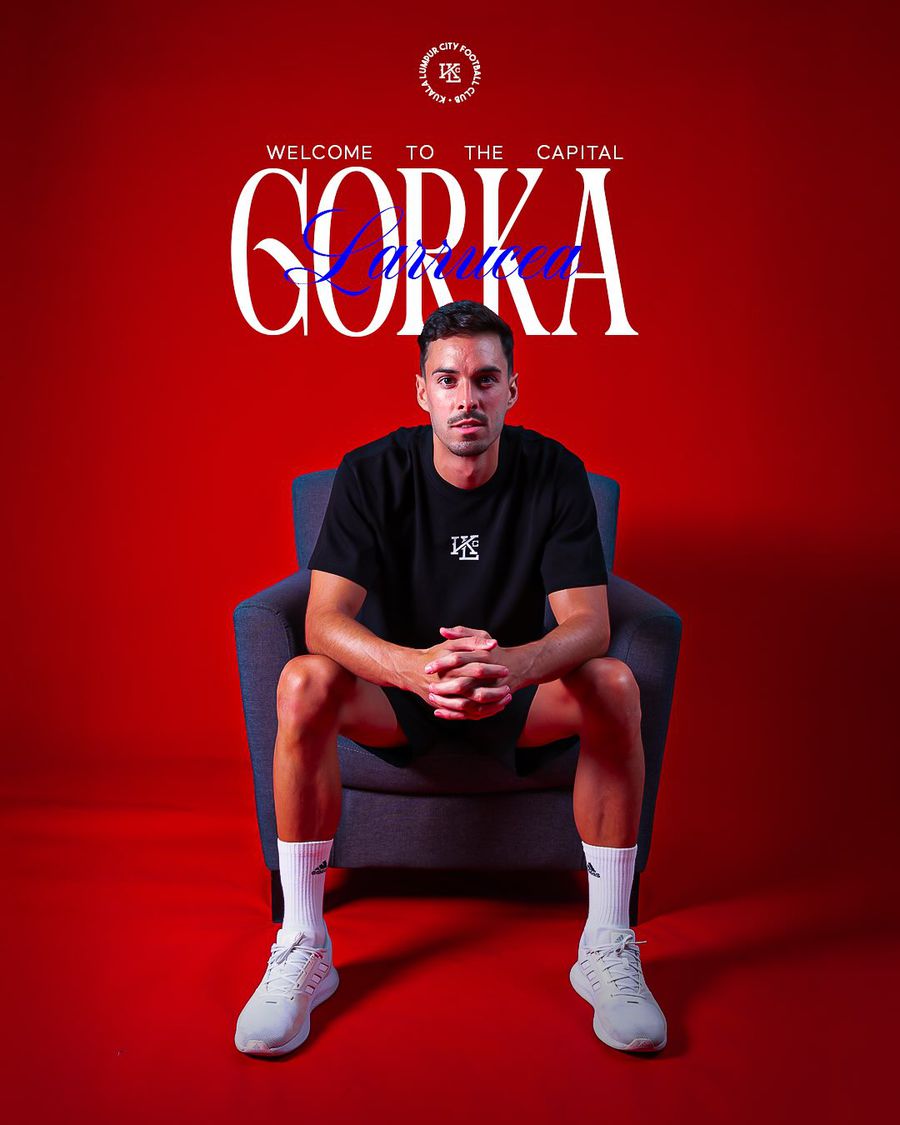 Cu cine a semnat fostul dinamovist Gorka Larrucea