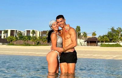 Cristiano Ronaldo a cerut-o de soție pe Georgina cu un inel de milioane de euro: „În toate viețile mele”