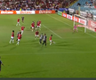 Scandal în Oțelul - Rapid » Giuleștenii au cerut penalty, arbitrul nu a mers la VAR! Verdictul specialistului: „Ce vrei mai mult?”