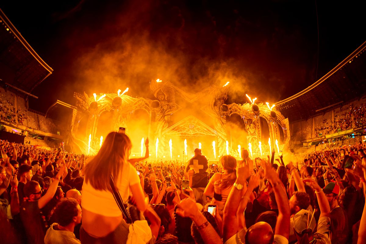 500.000 de fani au participat la ediția Untold din acest an » Cele mai tari imagini de la festivalul de pe stadionul Cluj Arena